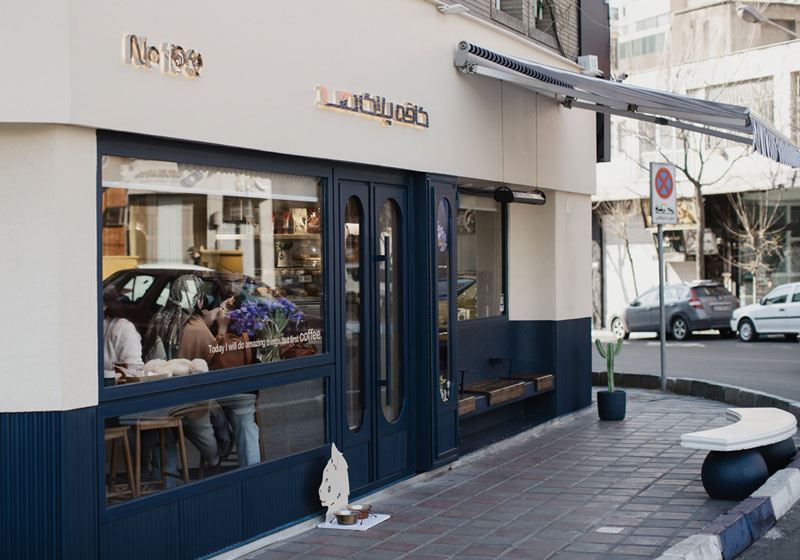 طراحی و اجرای دکوراسیون داخلی کافه صد